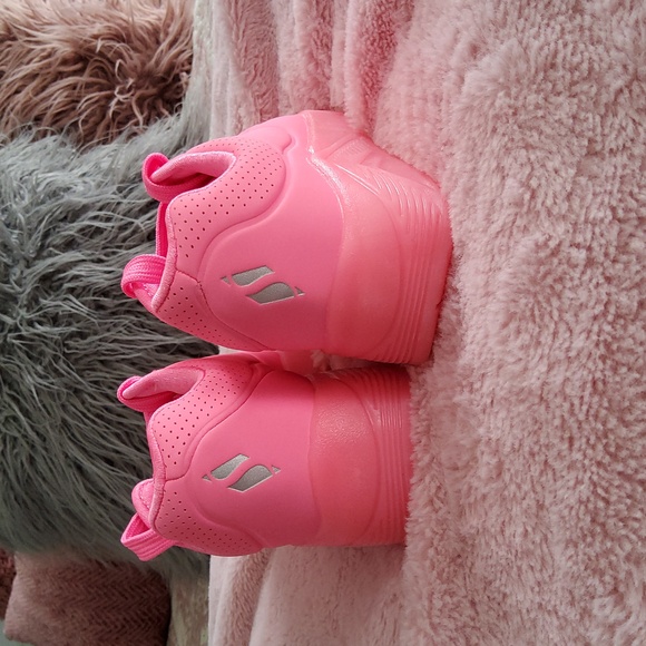 NWT Girls Neon Pink Sketcher Street Sneakers Size 12 - Picture 5 of 7